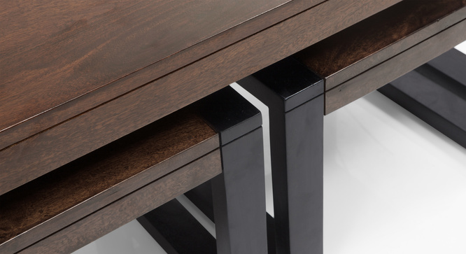 Quantico Coffee Table With Nested Stools
